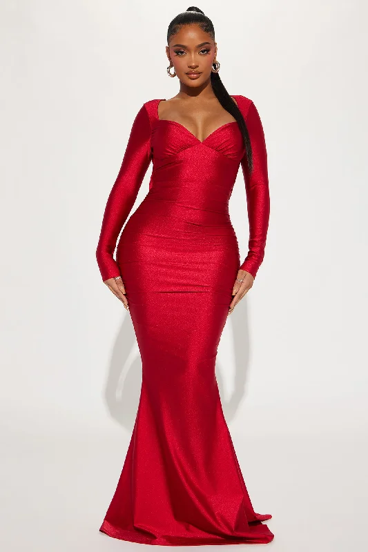 Brianna Tricot Gown - Red