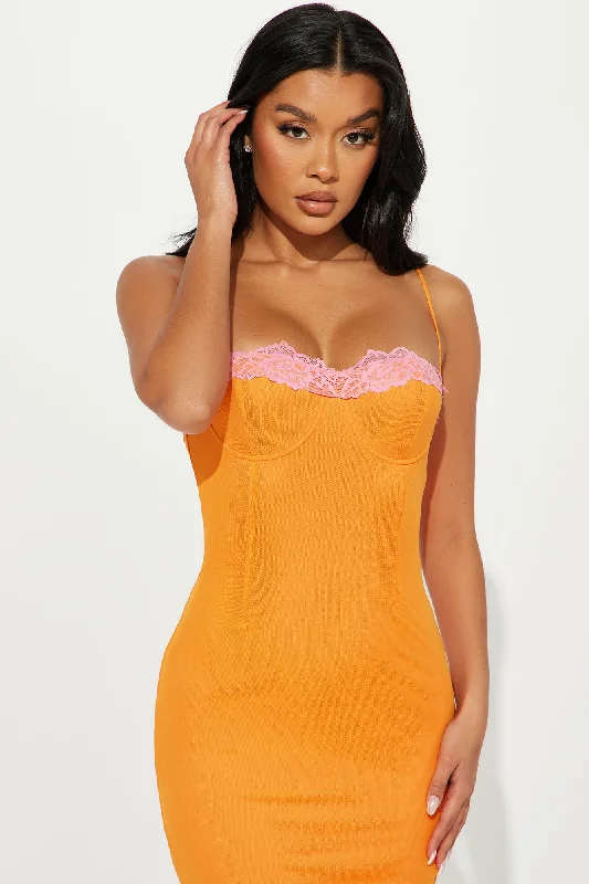 Colette Mesh Maxi Dress - Orange/combo